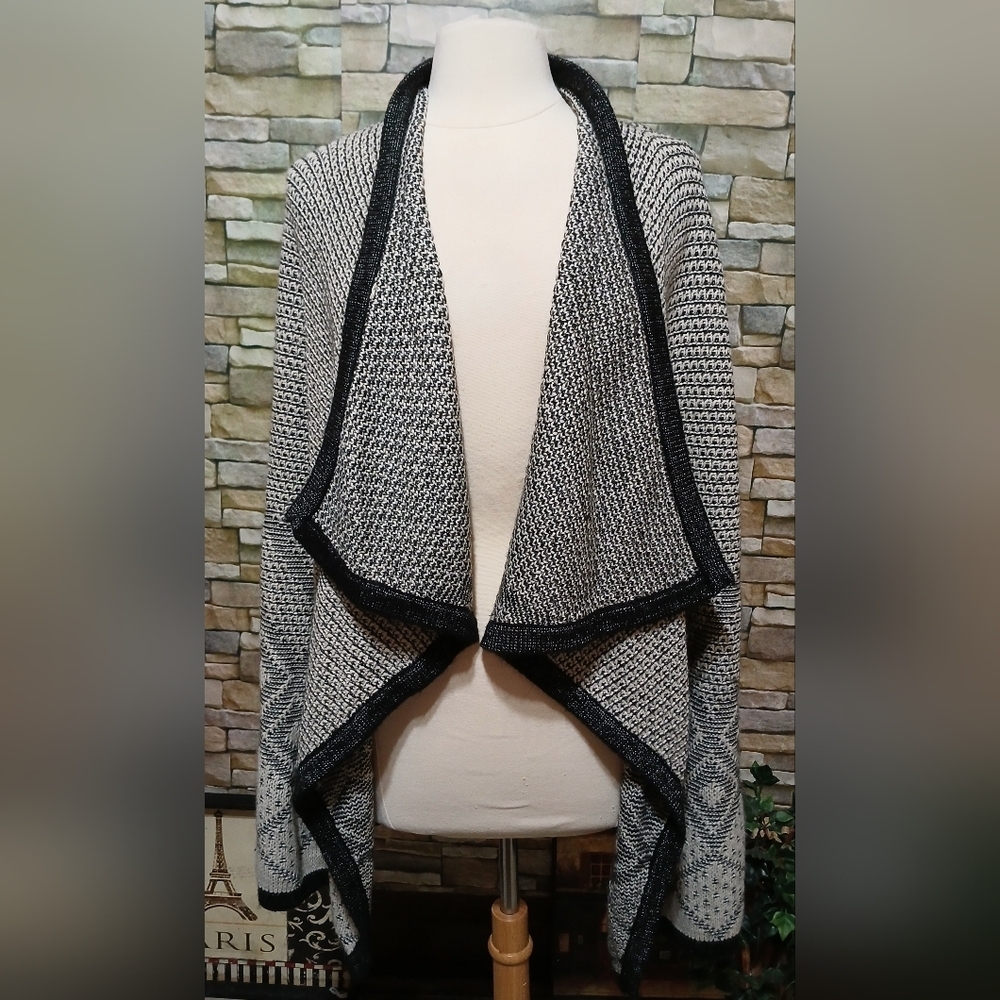 Knox Rose Black and White Open Front Cardigan
